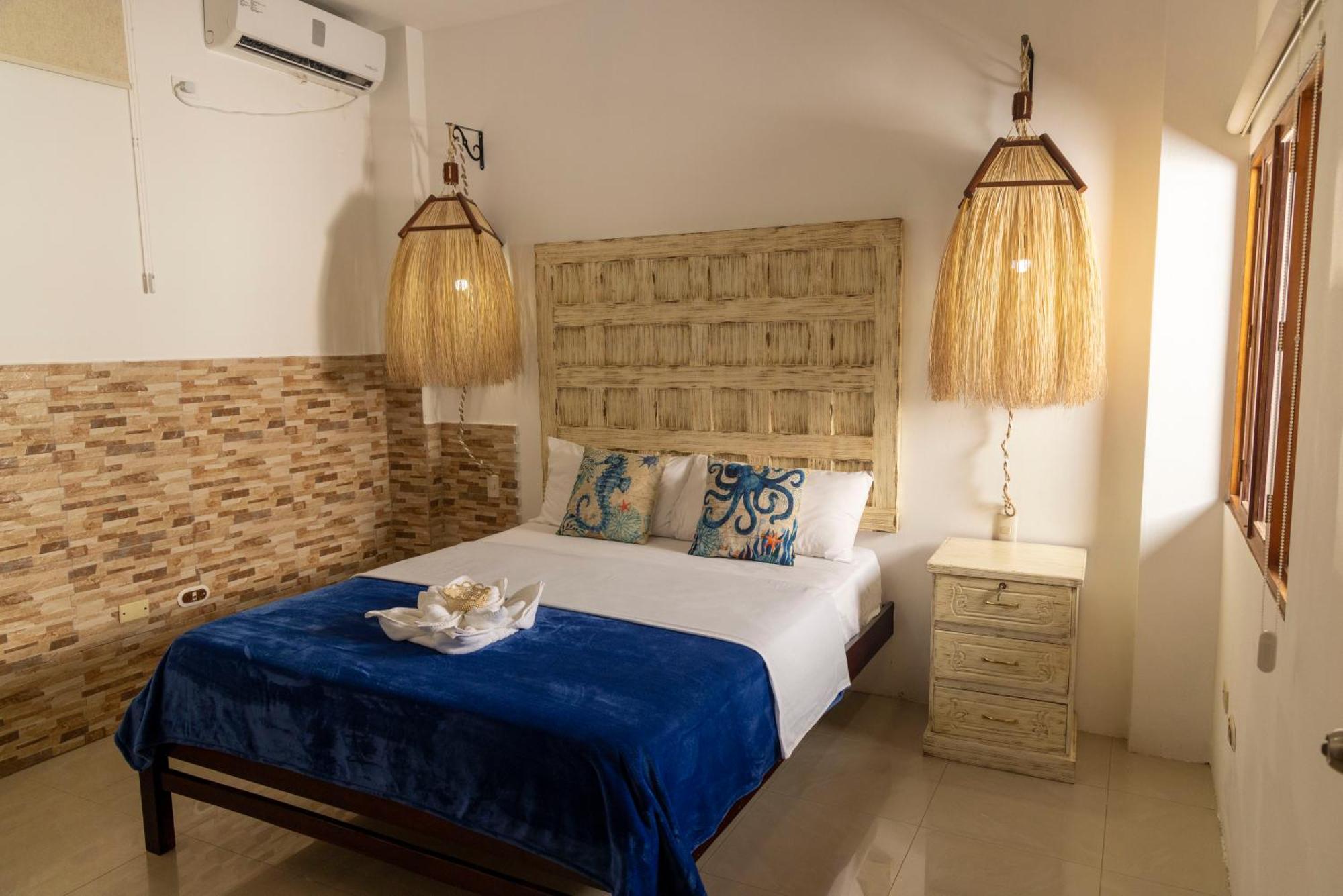 Galapagos Planet Hotel بويرتو بكويريزو مورينو المظهر الخارجي الصورة